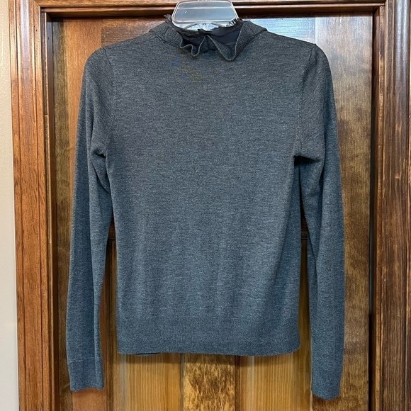 $5 ADD ON with $15+ Bundle‎ Kenneth Cole New York V Neck Zip Cardigan Sz M  EUC - Picture 2 of 10